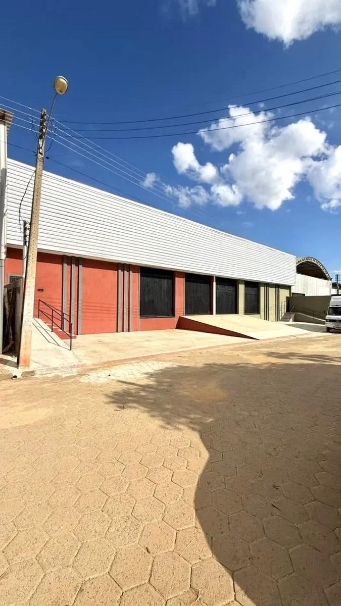 Galpões Córrego do Ouro